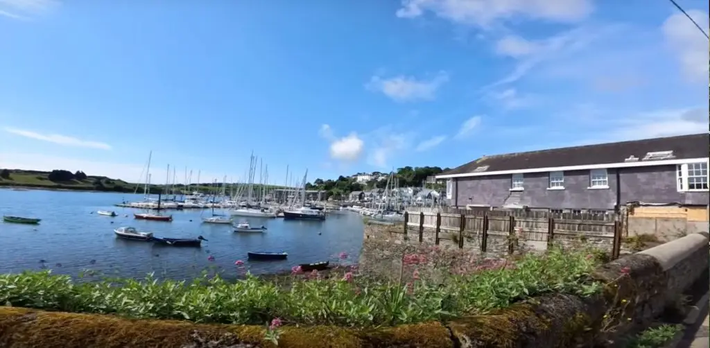 Coastal villages Kinsale Harbor, Ireland